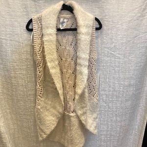 Max studio girls sweater size 7–8 NWT